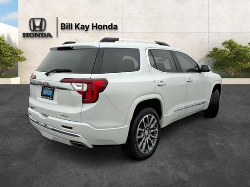 White Frost Tricoat 2023 GMC Acadia Denali