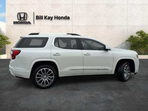 White Frost Tricoat 2023 GMC Acadia Denali