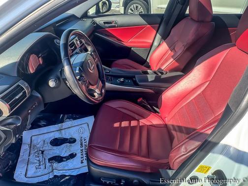 2016 Lexus IS 300 Base