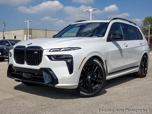 Mineral White Metallic 2025 BMW X7 M60i