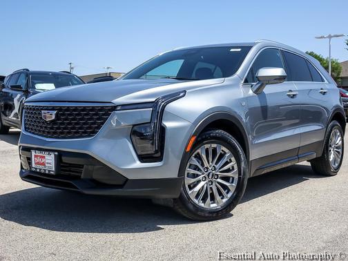 Argent Silver Metallic 2025 Cadillac XT4 Premium Luxury