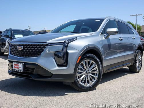 Argent Silver Metallic 2025 Cadillac XT4 Premium Luxury