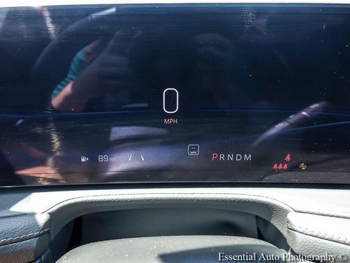 Argent Silver Metallic 2025 Cadillac XT4 Premium Luxury