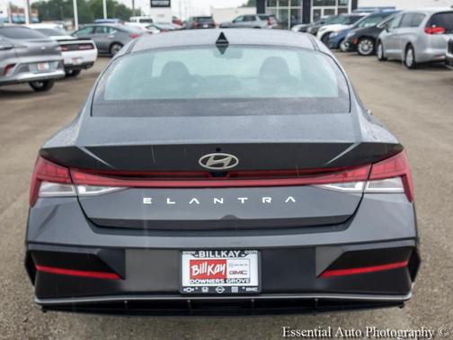 Ecotronic Gray 2025 Hyundai ELANTRA SEL