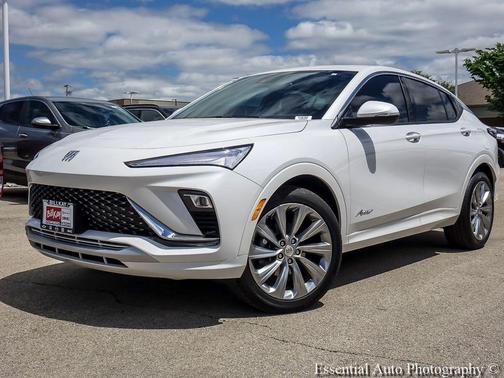 White Frost Tricoat 2025 Buick Envista Avenir FWD