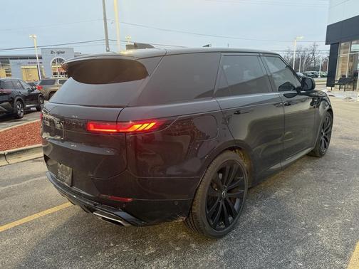 2024 Land Rover Range Rover Sport SE