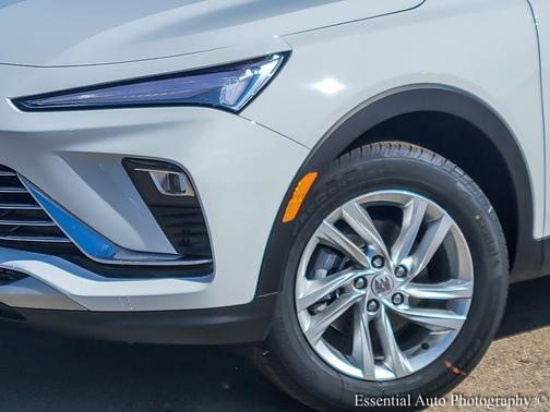 Summit White 2026 Buick Envista Preferred FWD