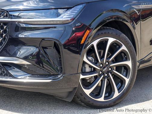 Infinite Black Metallic Clearcoat 2025 Lincoln Nautilus Black Label
