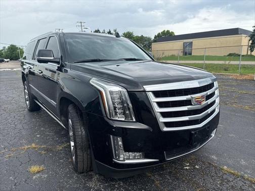2016 Cadillac Escalade ESV Premium