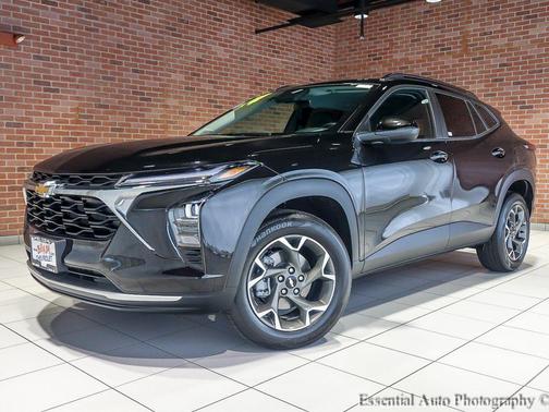 Mosaic Black Metallic 2024 Chevrolet Trax LT
