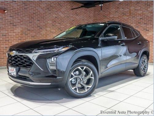 Mosaic Black Metallic 2024 Chevrolet Trax LT