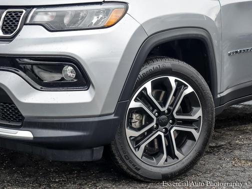 Billet Silver Metallic Clearcoat 2023 Jeep Compass Limited