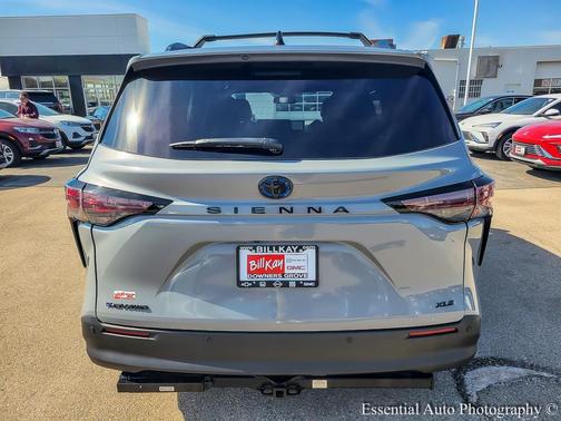 2025 Toyota Sienna XSE 7 Passenger