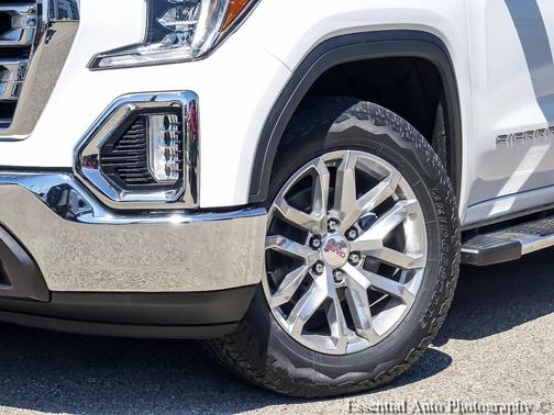 Summit White 2022 GMC Sierra 1500 SLT