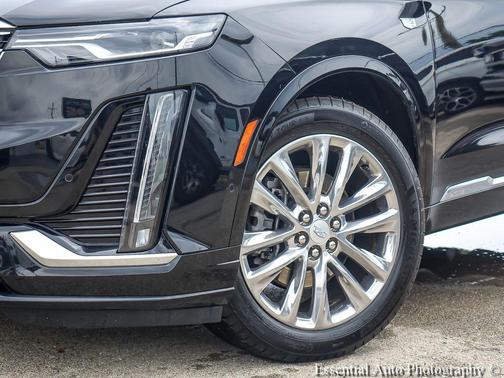 Stellar Black Metallic 2023 Cadillac XT6 Premium Luxury AWD