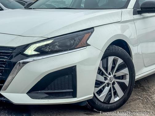 2025 Nissan Altima S FWD