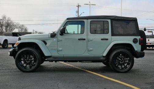 Earl Clearcoat 2023 Jeep Wrangler 4xe Sahara