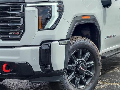 2025 GMC Sierra 2500 AT4