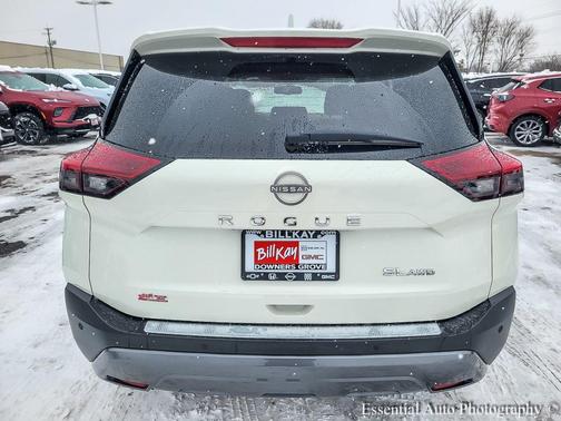 2022 Nissan Rogue SL