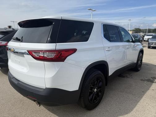2021 Chevrolet Traverse LS
