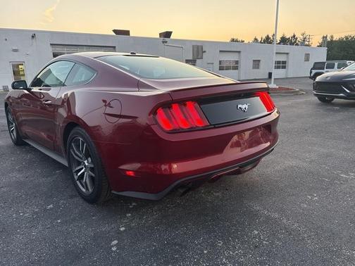 2016 Ford Mustang EcoBoost Premium