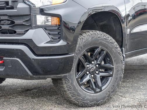 2023 Chevrolet Silverado 1500 Custom Trail Boss