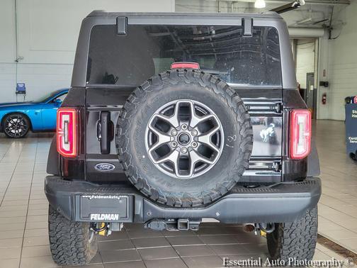 Shadow Black 2024 Ford Bronco Badlands