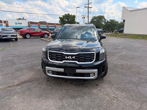 Ebony Black 2024 Kia Telluride SX