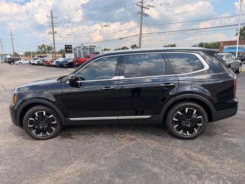 Ebony Black 2024 Kia Telluride SX