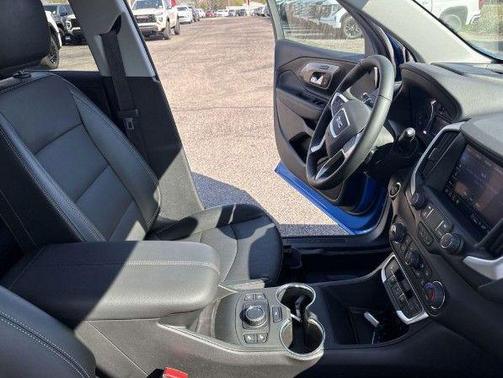 Riptide Metallic 2024 GMC Terrain SLT