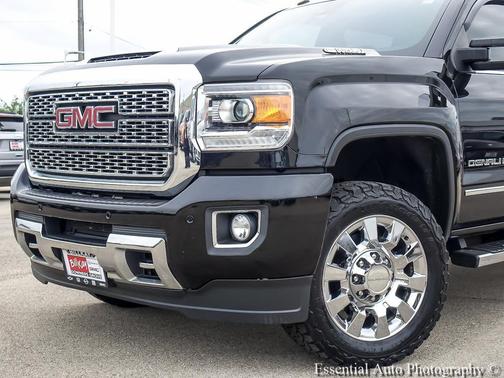 Ebony Twilight Metallic 2019 GMC Sierra 2500 Denali