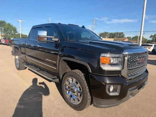 Ebony Twilight Metallic 2019 GMC Sierra 2500 Denali
