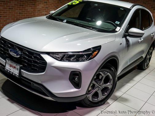 2025 Ford Escape ST-Line Select