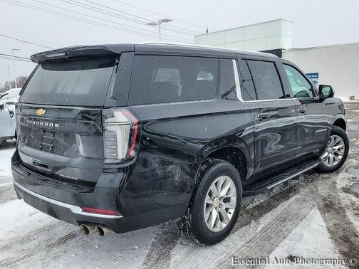 2025 Chevrolet Suburban Premier