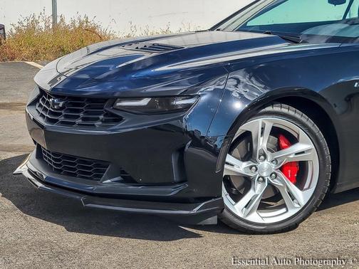 2023 Chevrolet Camaro RWD Convertible LT1