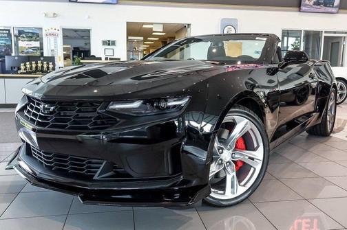 2023 Chevrolet Camaro RWD Convertible LT1
