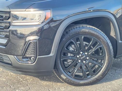 2023 GMC Acadia AWD SLT