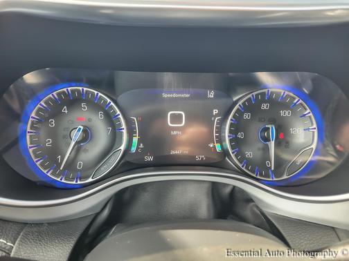 Diamond Black Crystal Pearlcoat 2025 Chrysler Pacifica Limited