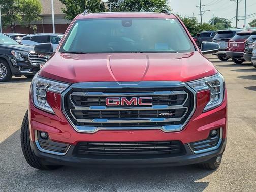 2024 GMC Terrain AWD AT4