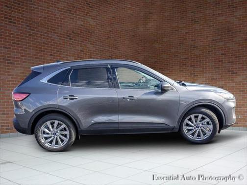 2021 Ford Escape Titanium