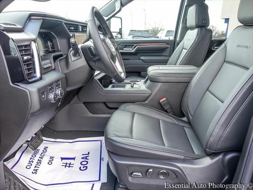 2025 GMC Sierra 2500 Denali