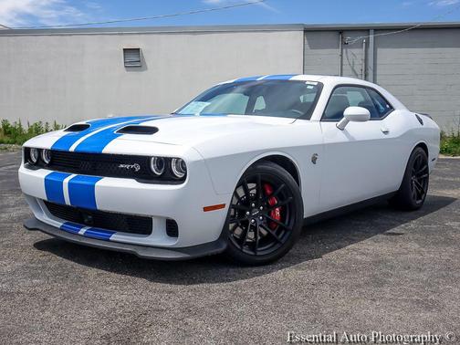 White Knuckle Clearcoat 2023 Dodge Challenger SRT Hellcat