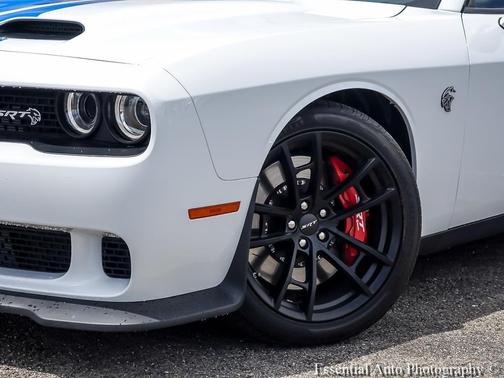 White Knuckle Clearcoat 2023 Dodge Challenger SRT Hellcat