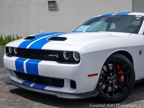White Knuckle Clearcoat 2023 Dodge Challenger SRT Hellcat