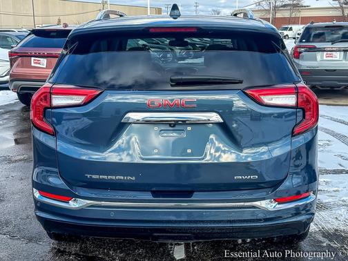 2024 GMC Terrain Denali