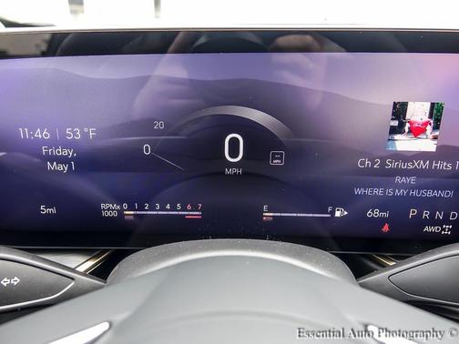 Iridescent White Tricoat 2026 Buick Envision Avenir AWD