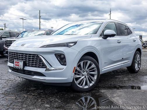 Iridescent White Tricoat 2026 Buick Envision Avenir AWD