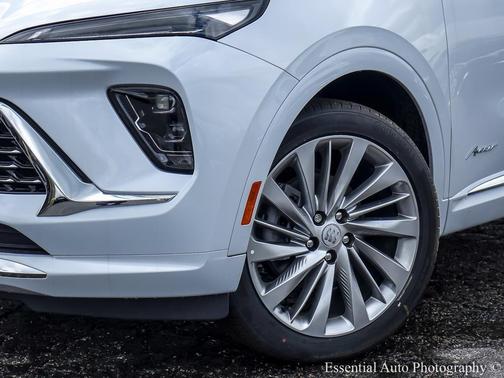 Iridescent White Tricoat 2026 Buick Envision Avenir AWD