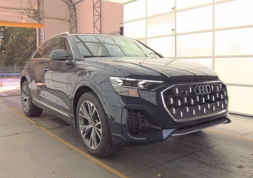 2024 Audi Q8 55 Prestige