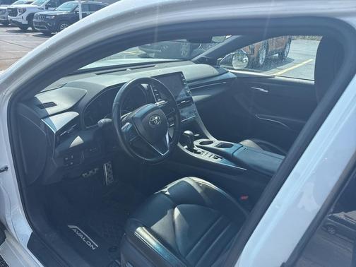 2019 Toyota Avalon XSE